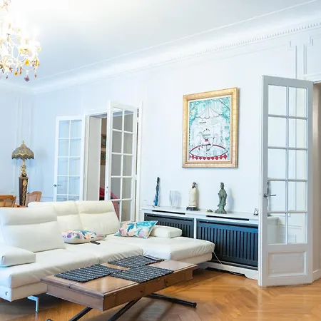 Spacieux De Luxe Apartment *